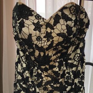 Black and white laced/floral prom dress!